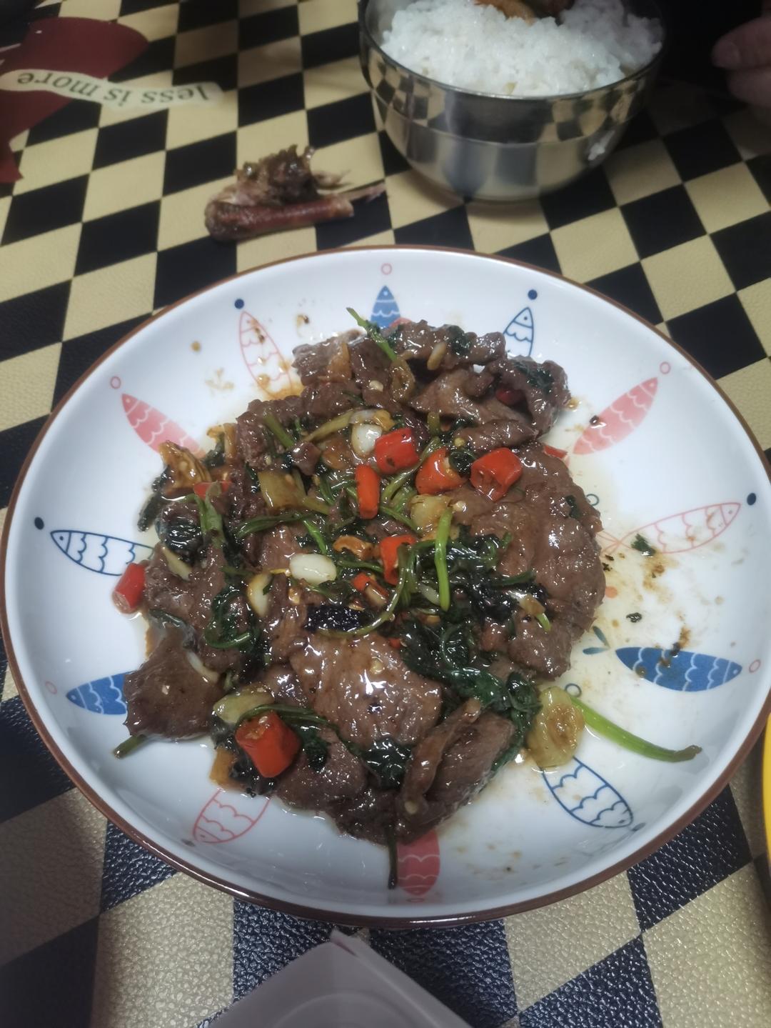 小炒黄牛肉，肉嫩味香！太好吃了简直是米饭杀手！