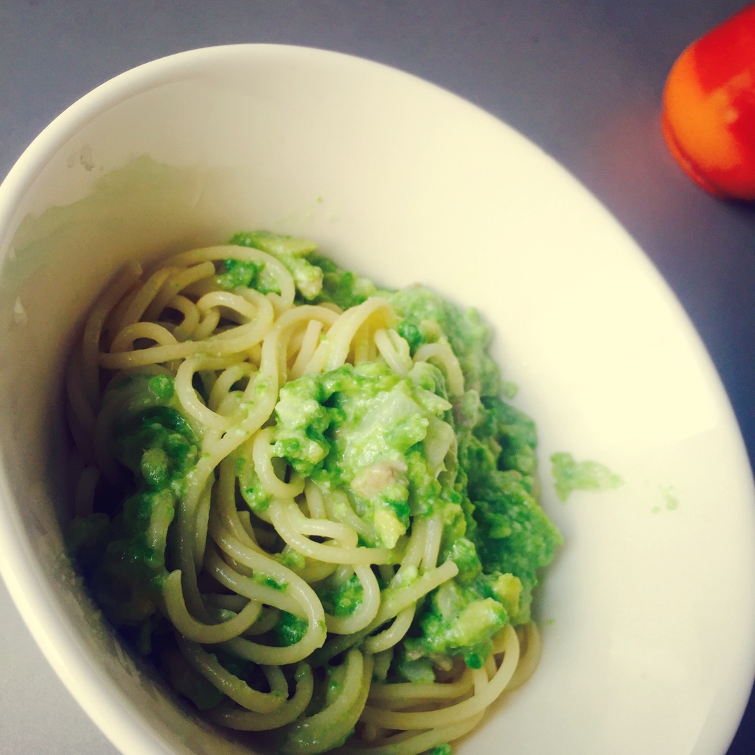 小清新牛油果火腿意面