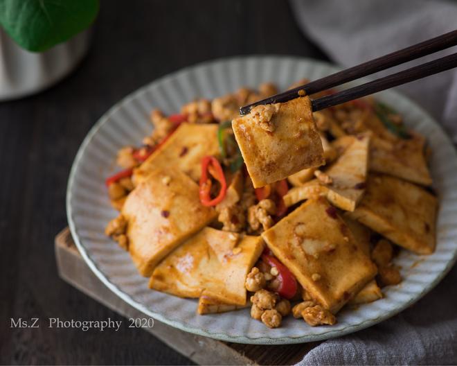 超下饭的孜然肉沫豆腐 ～在家吃到烧烤味～的做法