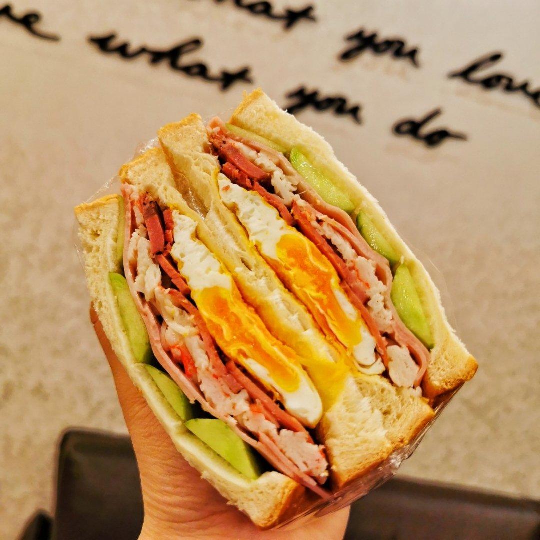 随意任性发挥的早餐三明治