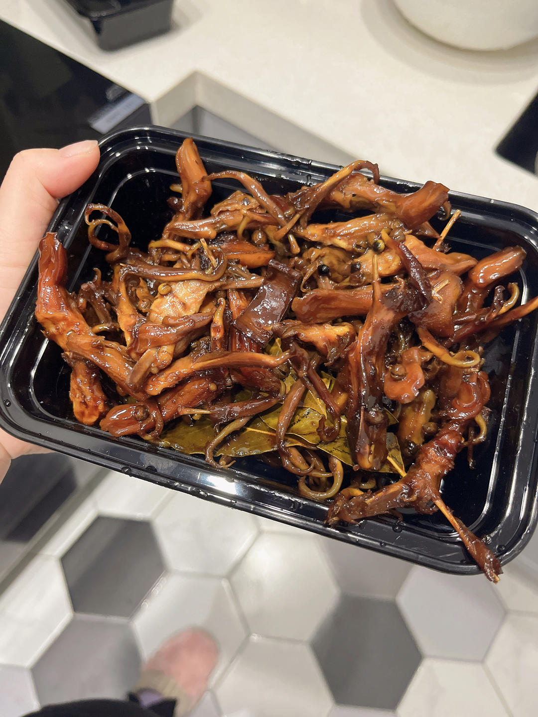 酱鸭舌
