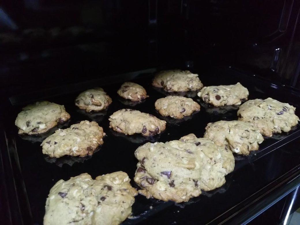 5C超扁平大COOKIE--Chewy Crunchy Chocolate Chip Cookies