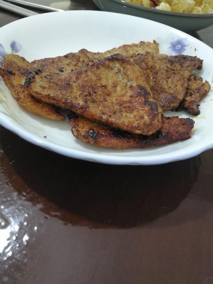 煎猪扒（超简单）和其他的猪扒在这食谱的最下面