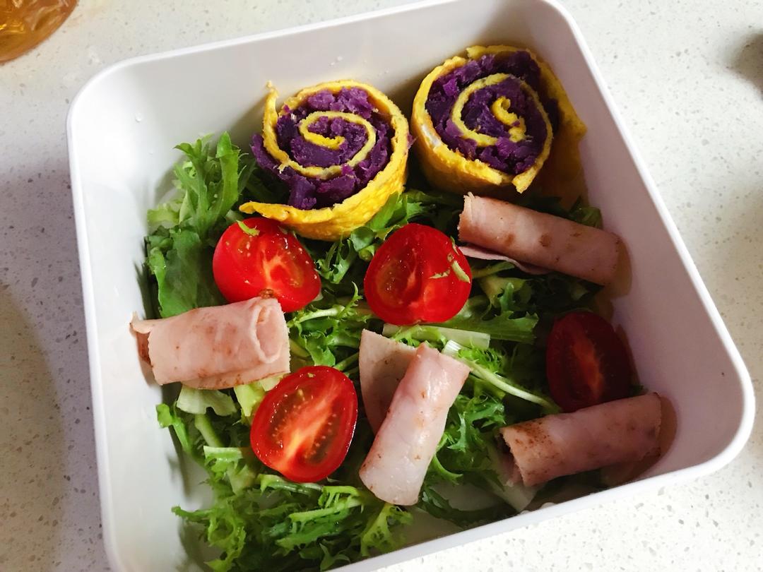 每日减脂便当之秋葵蛋卷。 严控热量 制作简易