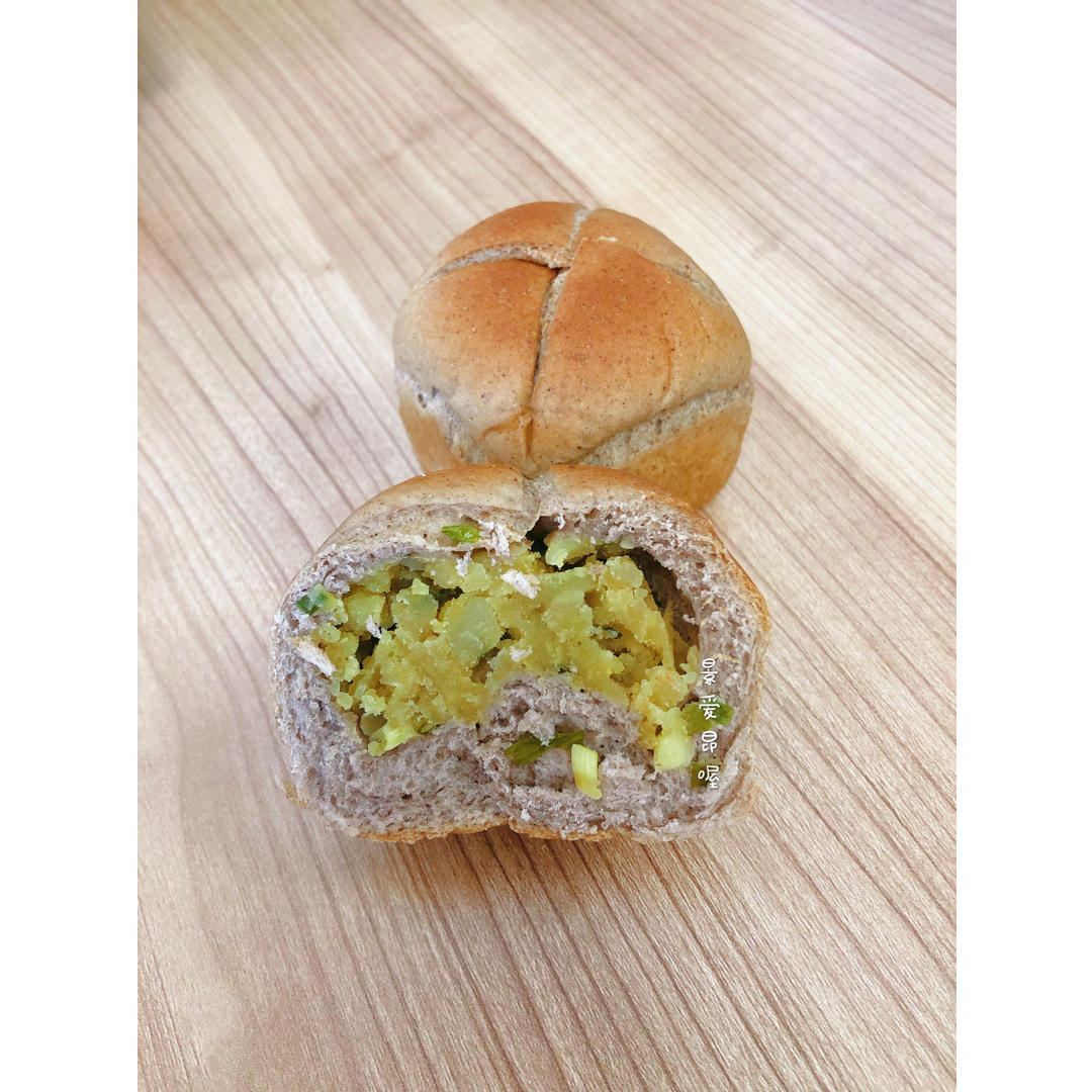 减脂期面包—70%黑全麦粉中种发酵无油低糖甜咸口馅料餐包