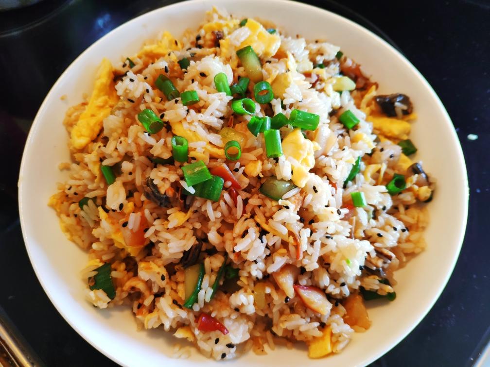 鳗鱼北极贝炒饭