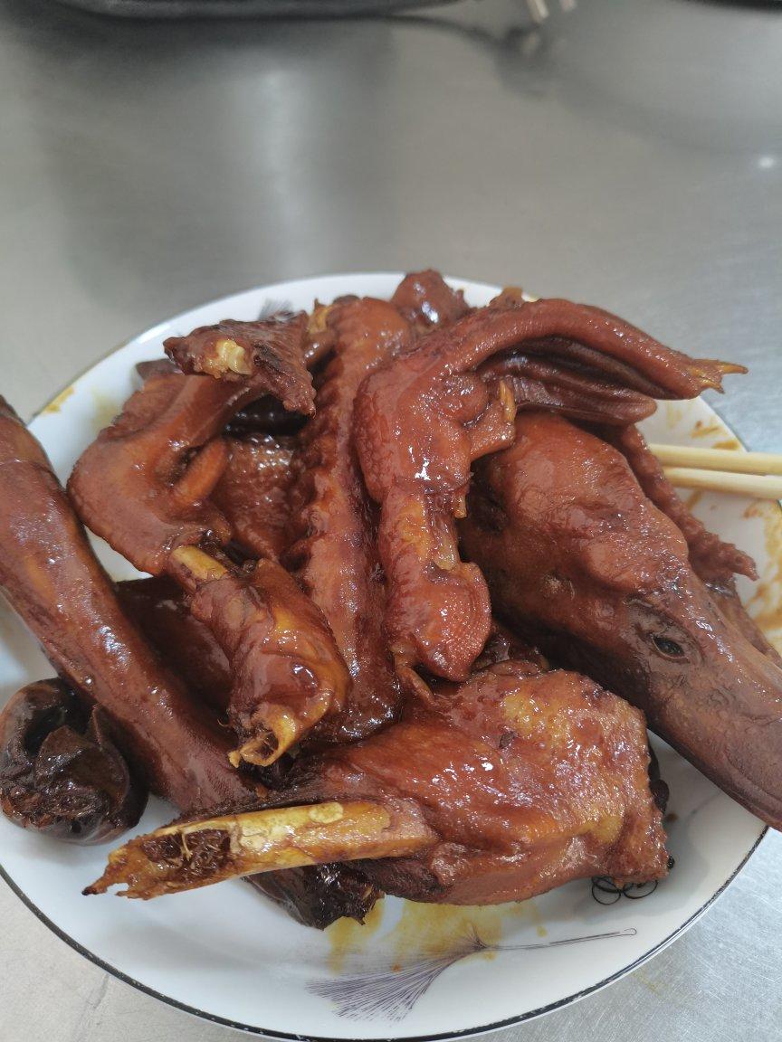 周黑鸭味～～～鸭翅 鸭爪