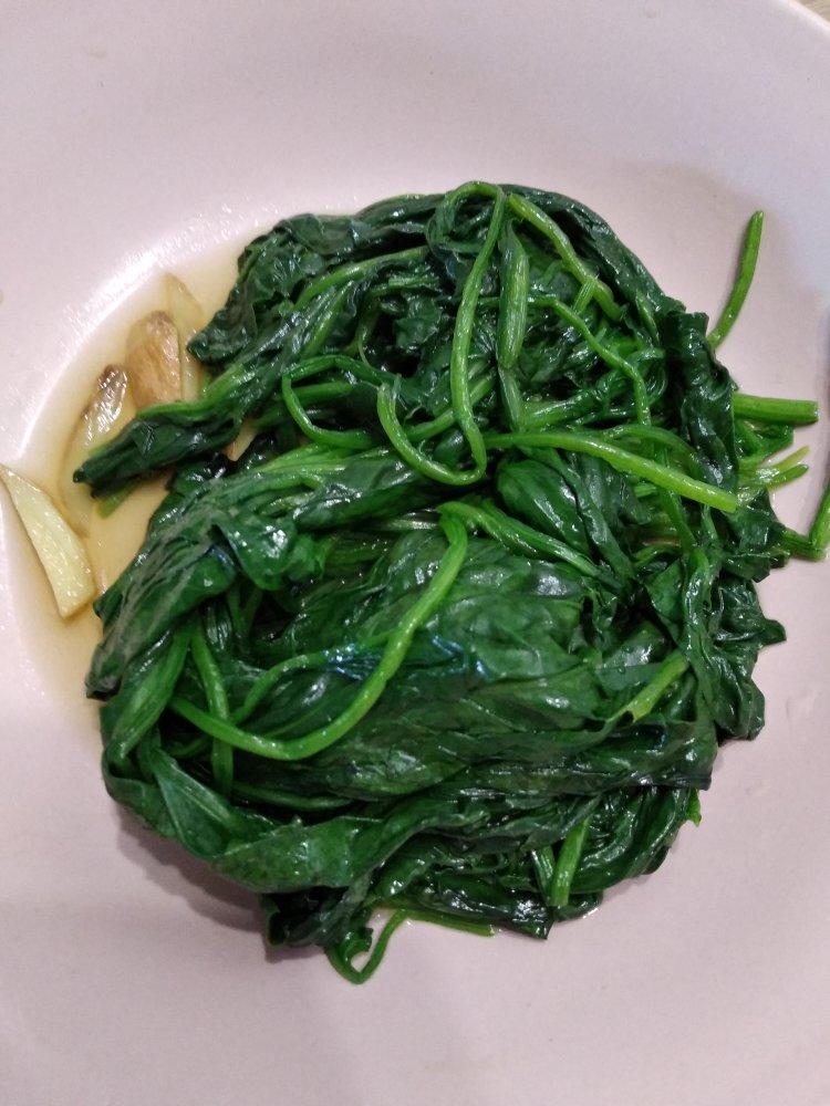 清炒菠菜