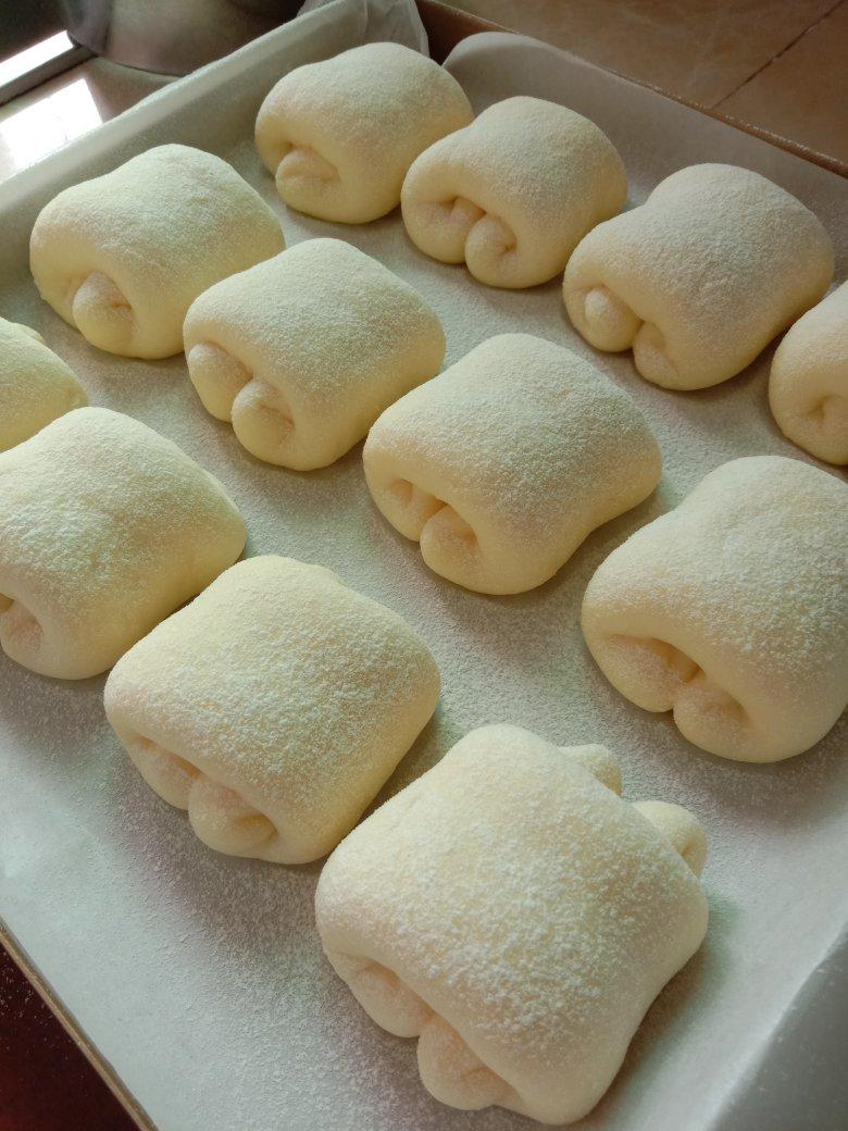 牛奶面包卷【3月北鼎烤箱食谱】