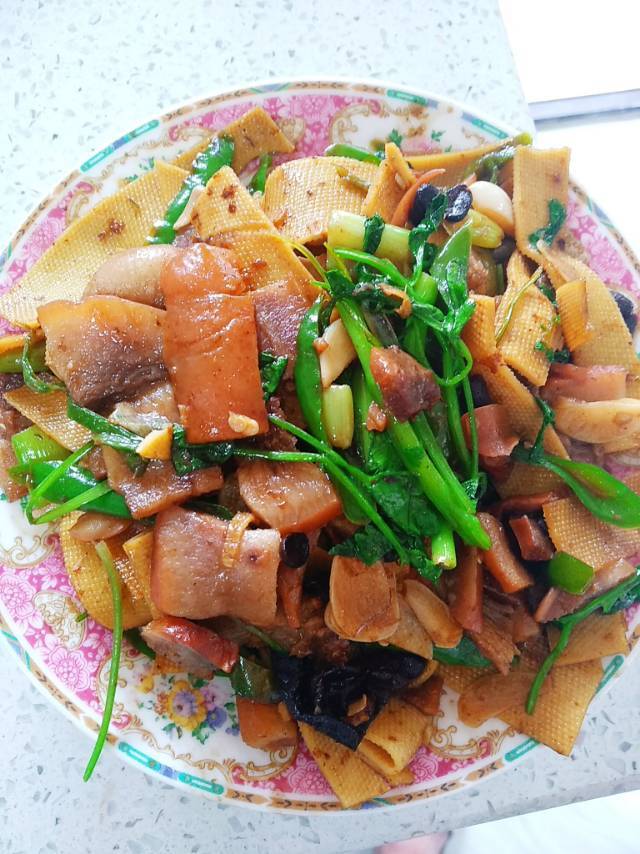 爆炒猪头肉