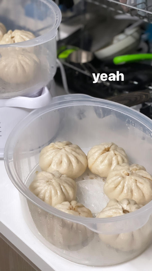 鲜美多汁的洋葱牛肉包子