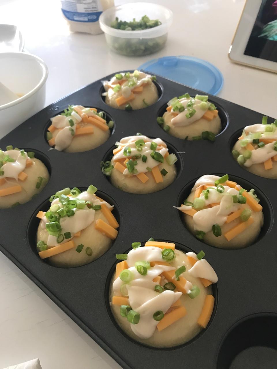 肉松葱香芝士面包