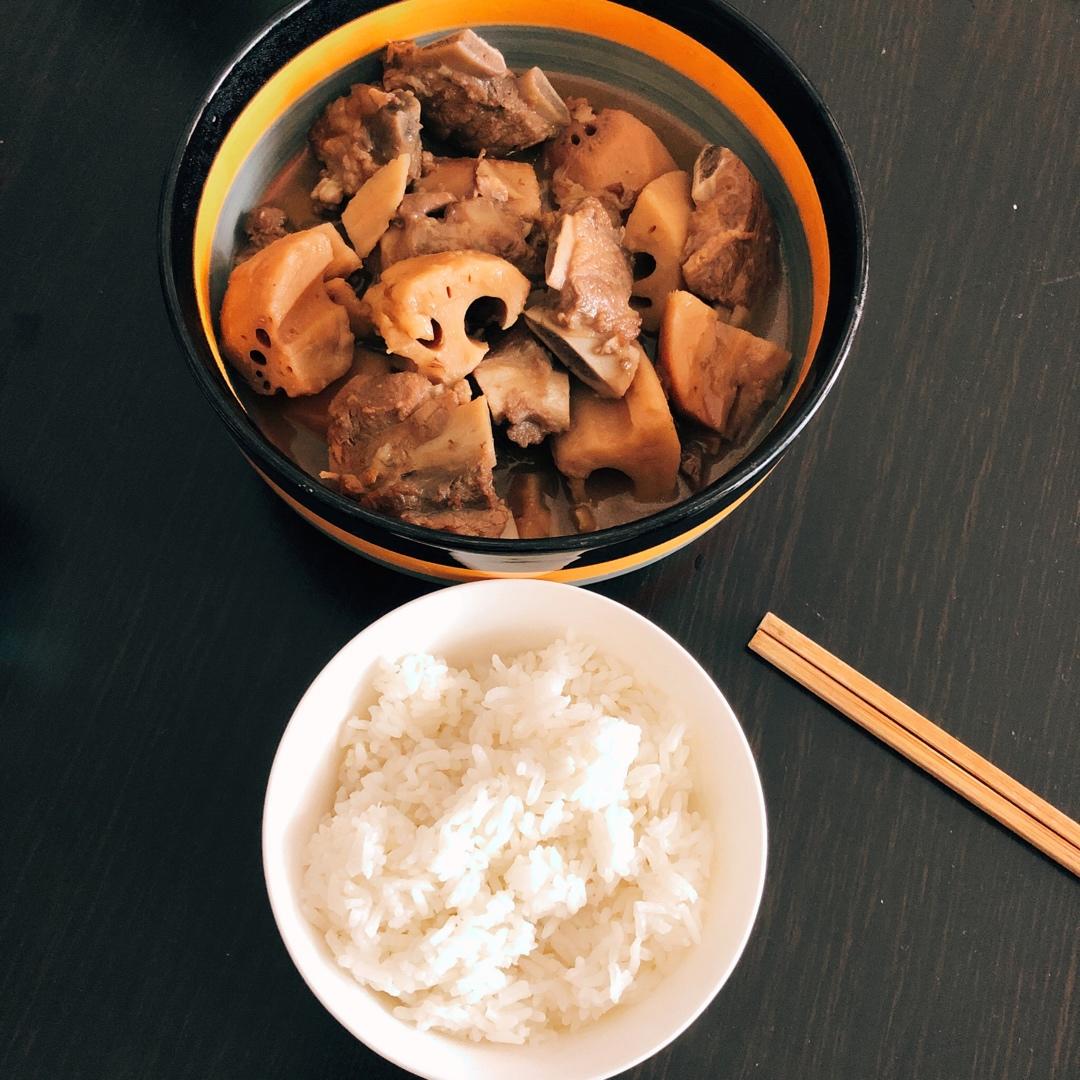 莲藕焖排骨