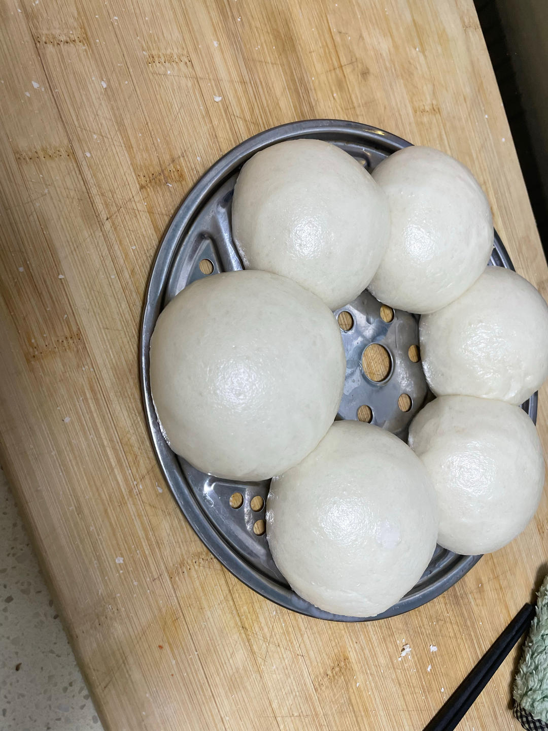新手做馒头也能100%成功——附上非常详细的视频步骤（一次发酵法）