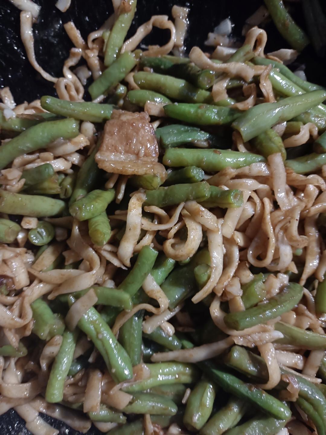 豆角焖面