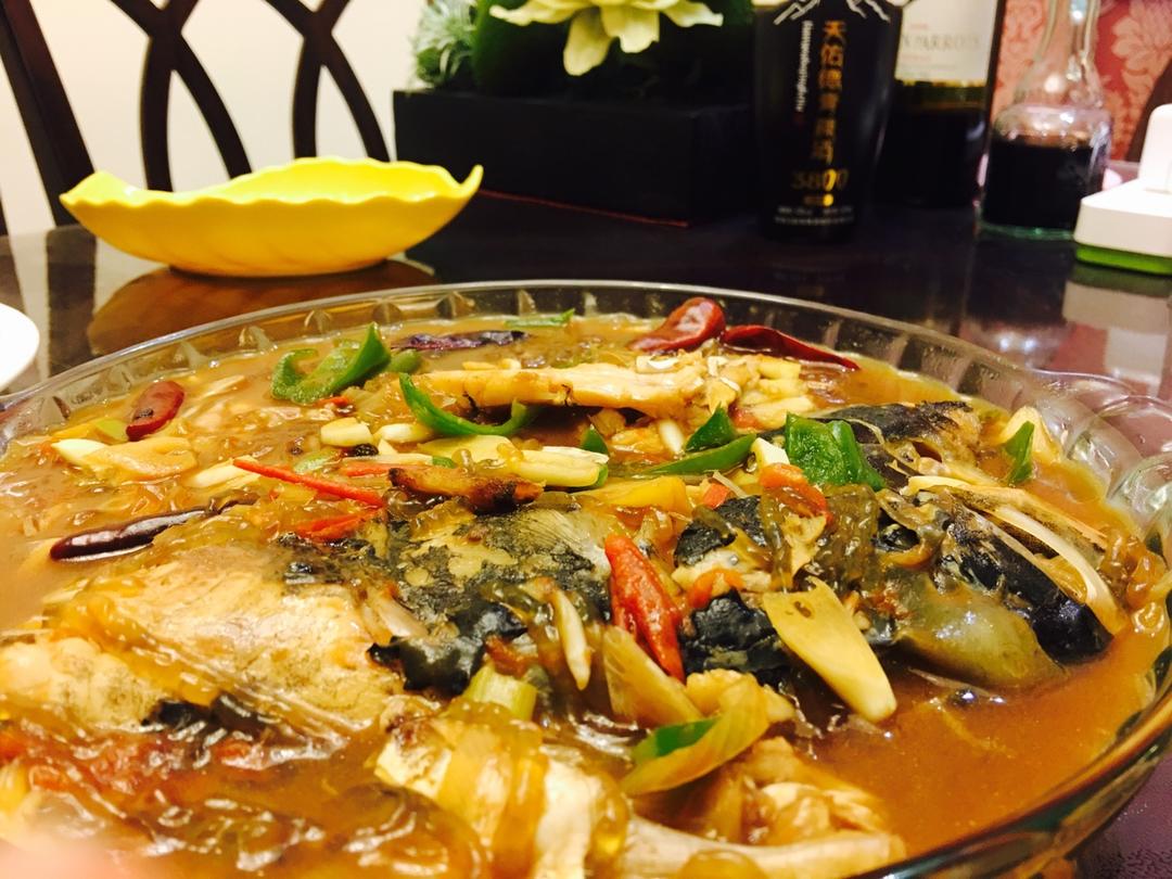 鱼头炖粉皮
鱼头炖粉条
鱼头炖宽粉