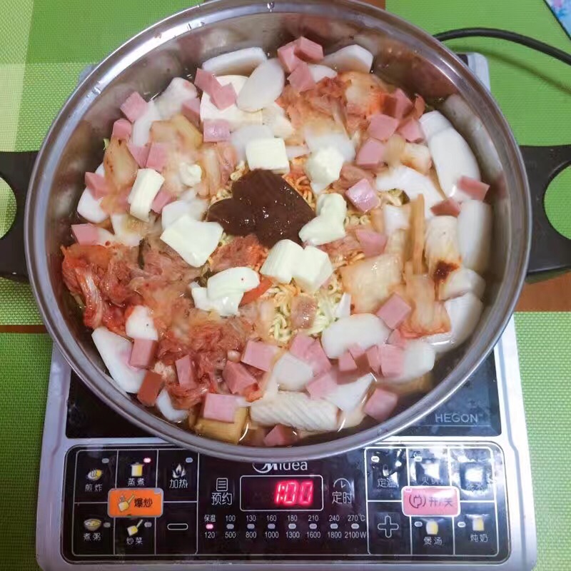 韩国芝士年糕火锅