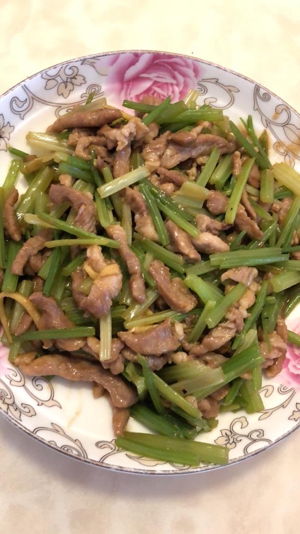港城食神做的芹菜炒肉