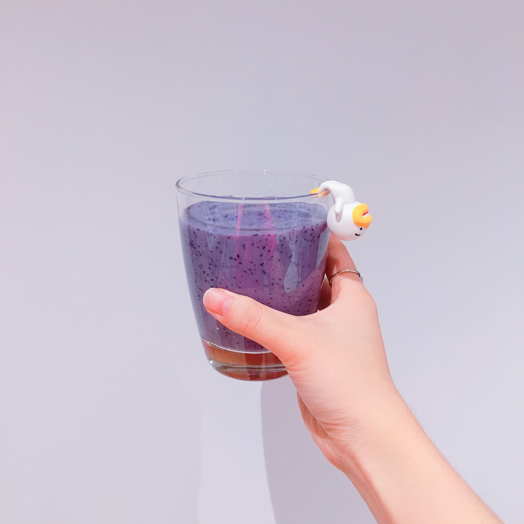 蓝莓奶昔