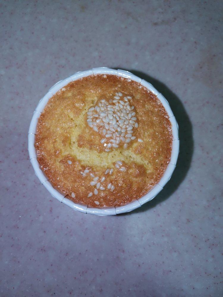 快手版简单易做的全蛋海绵蛋糕杯😋😋😋，蛋香味十足🥰🥰
