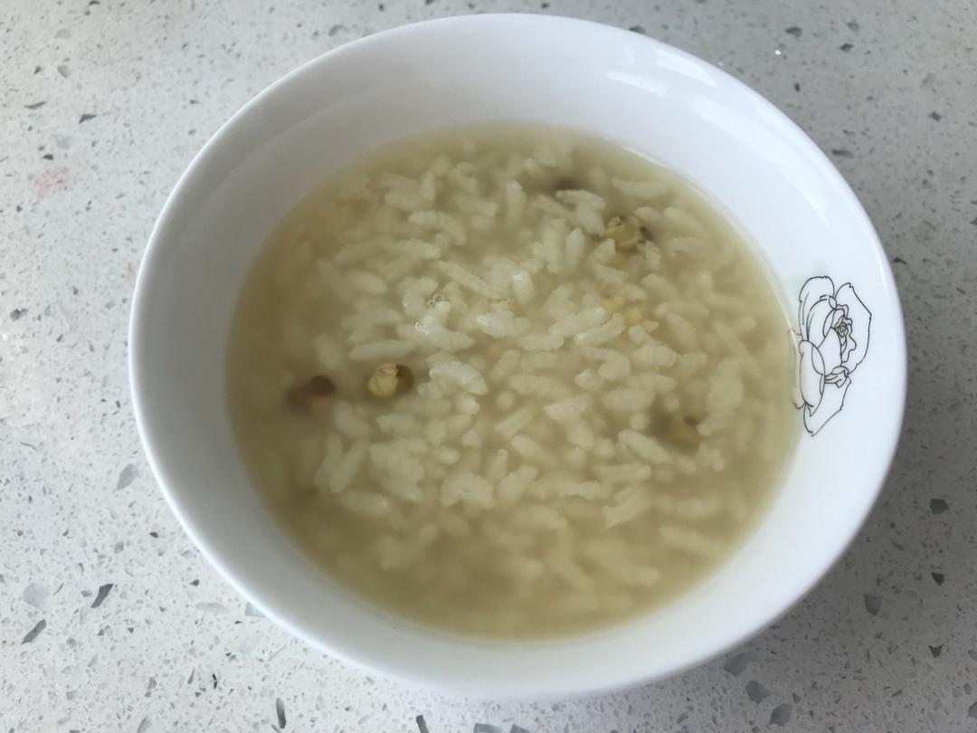 快熟绿豆粥（不用泡米不用高压锅）