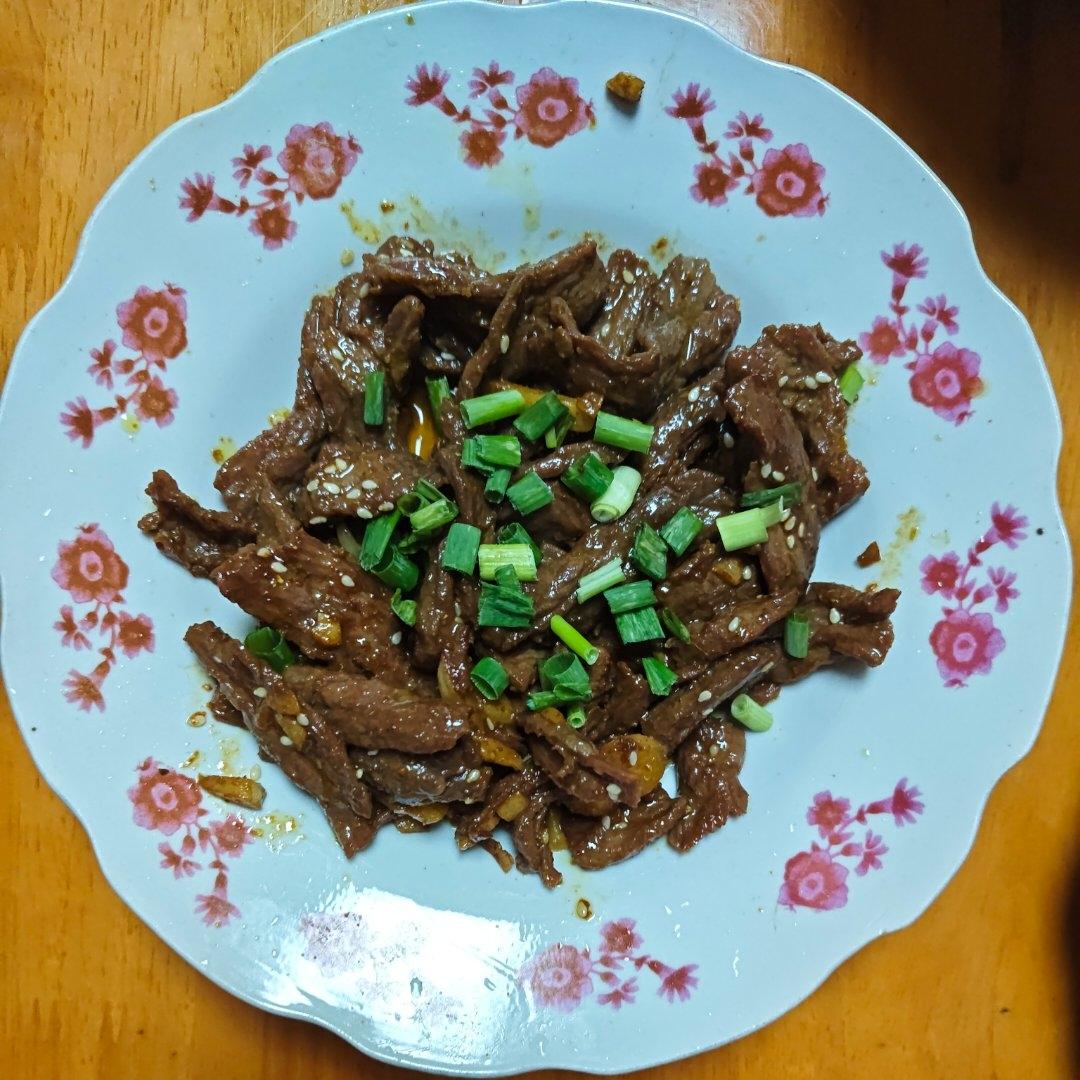 又香又嫩的小炒牛肉（巨好吃，手残党也能做）
