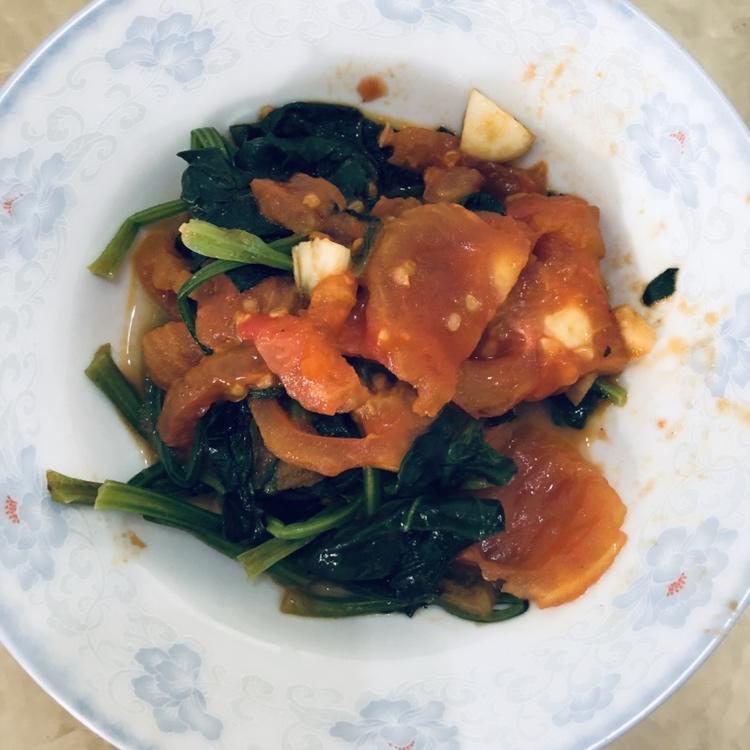 柠檬爱草莓做的西红柿炒菠菜