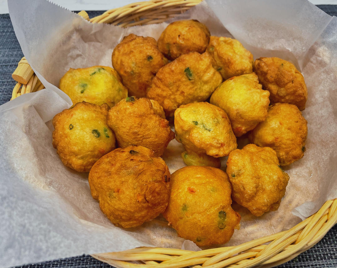 一起用餐吧—油炸鸡蛋泡泡