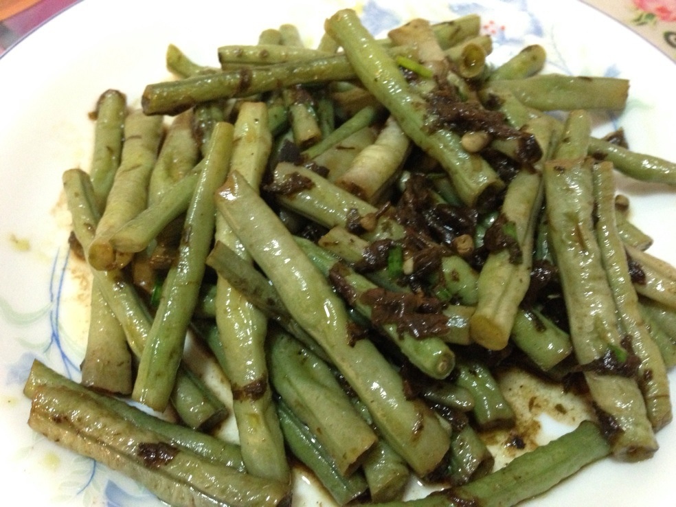 榄菜肉末炒豇豆