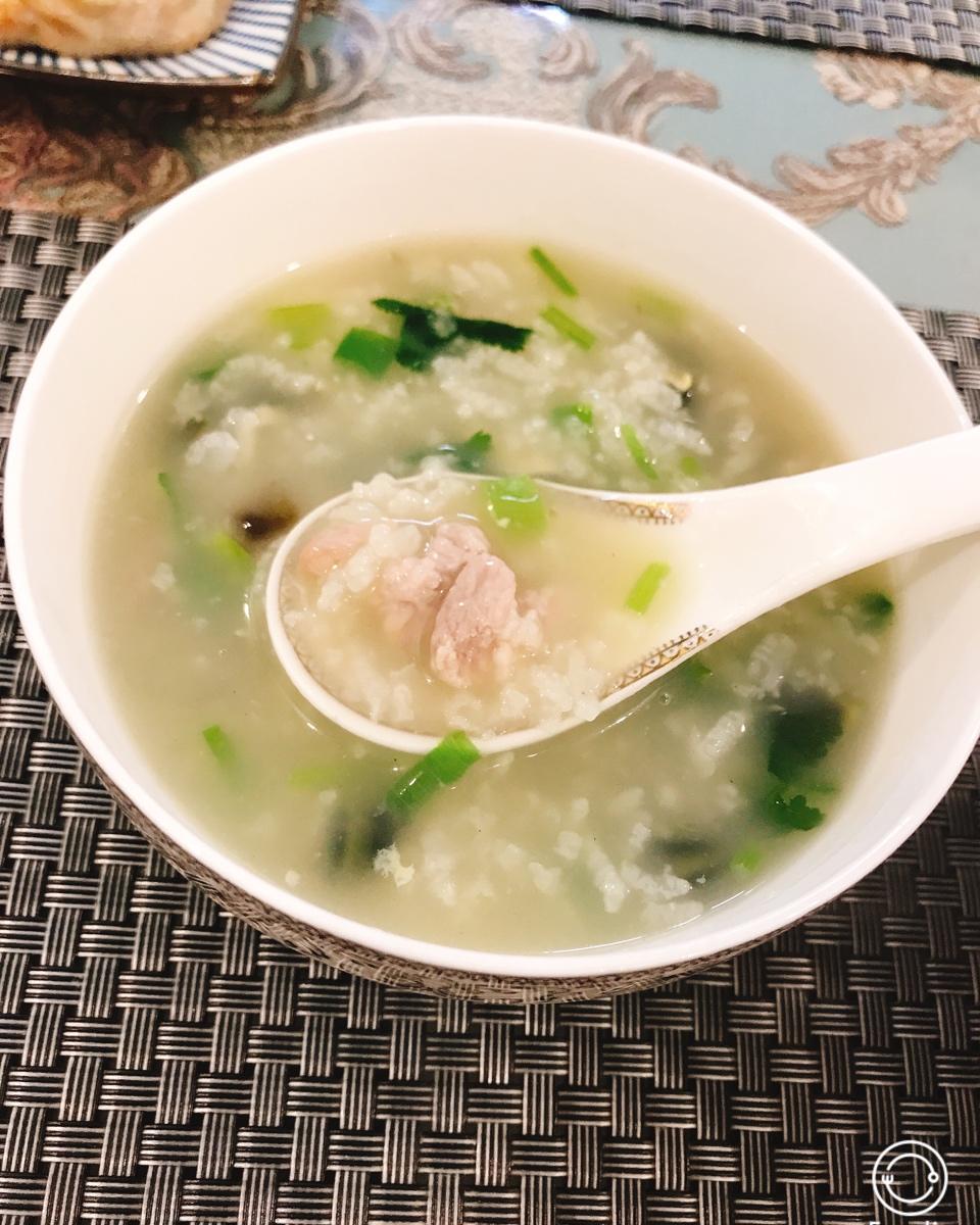 十五分钟快手之香滑皮蛋瘦肉粥(附五分钟电饭煲电压力锅更快捷方法)