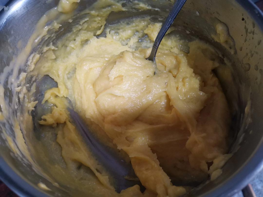 简单易成功的奶油小泡芙做法