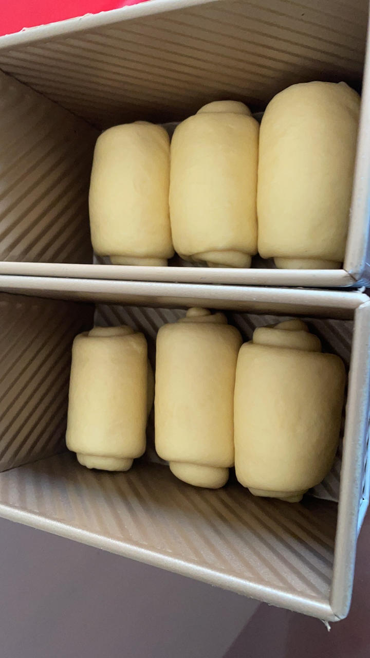奶香纯粹的重料淡奶油吐司