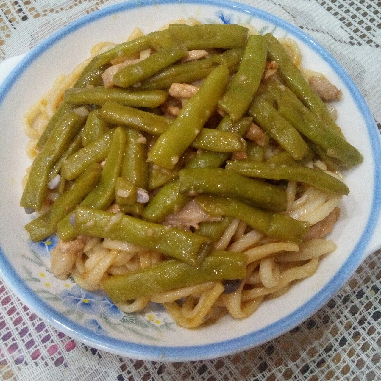 家常豆角焖面 Fried noodles with Bean