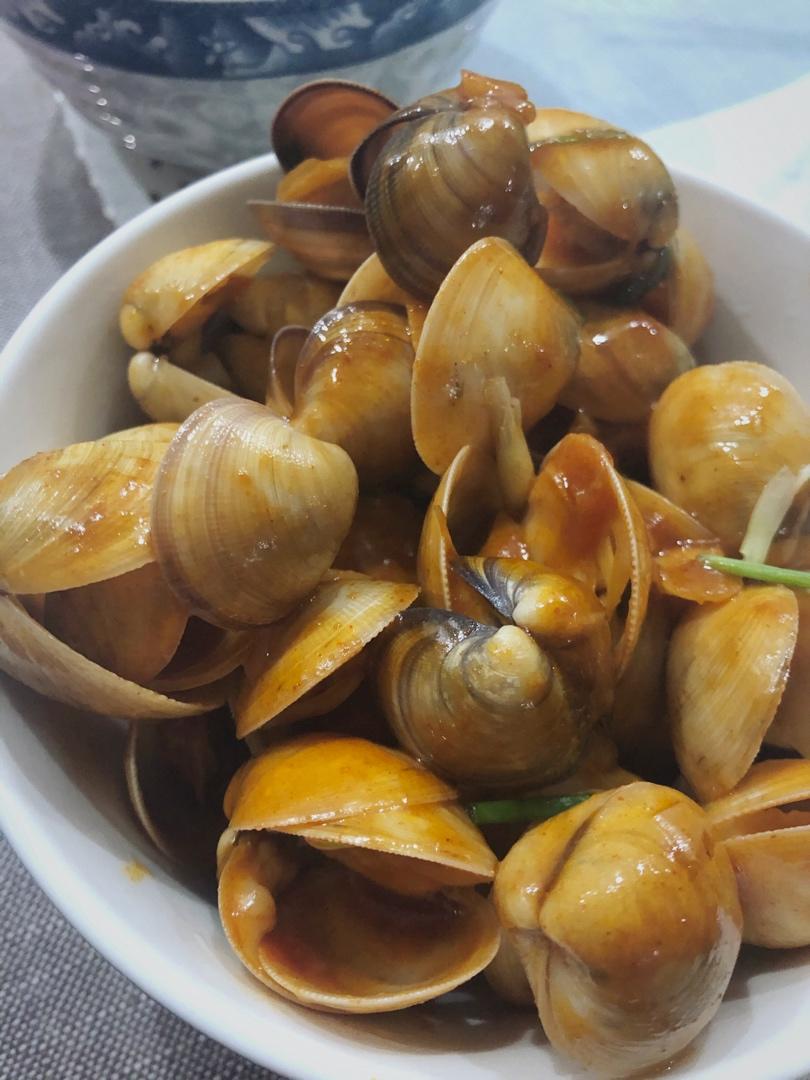 蒜香炒花甲