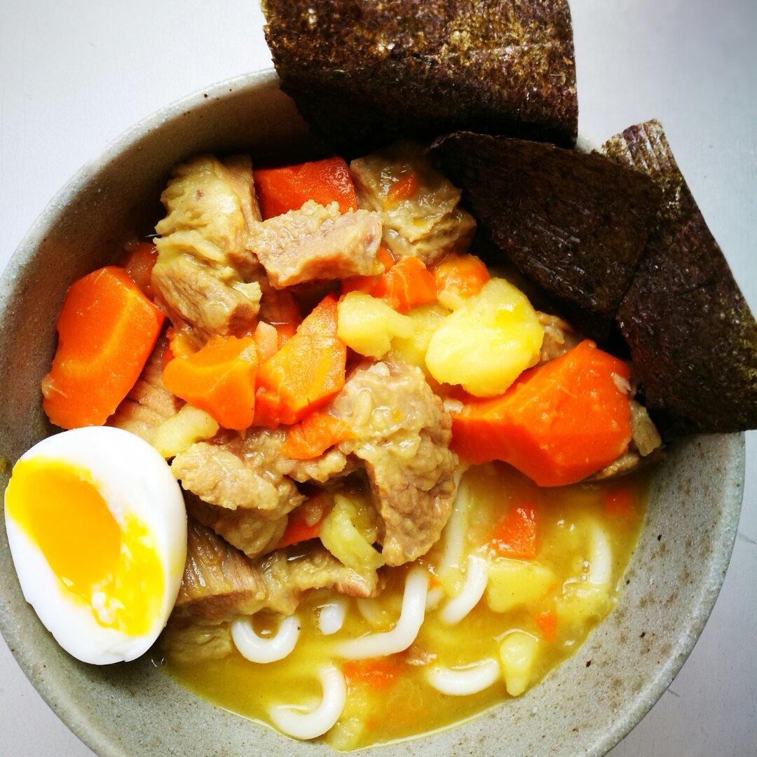 咖喱土豆牛腩面