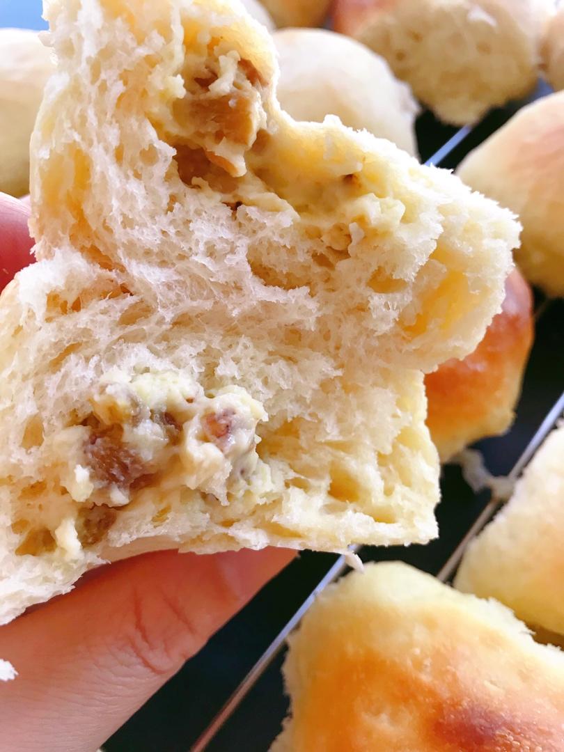 大梁同学-1做的奶油奶酪馅蔓越莓甜面包