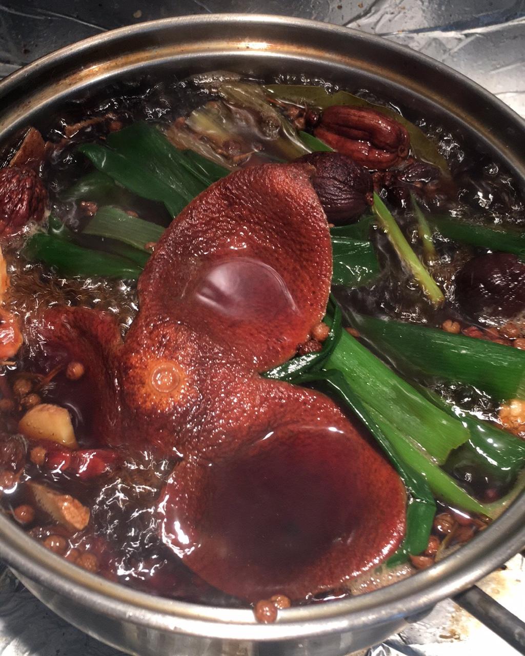 阿傻家的大梨呀做的开一锅传家老卤(开卤,养护及传家大法)