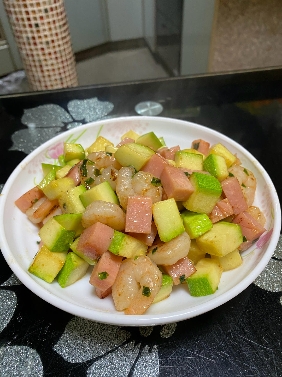 西葫芦炒火腿丁