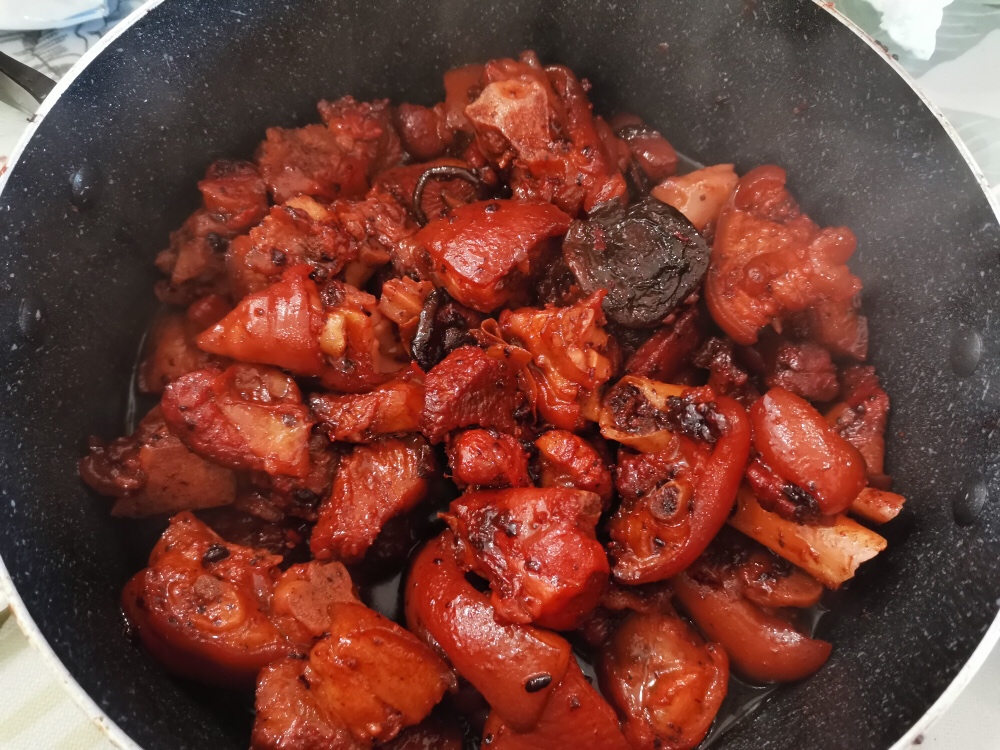 红焖猪脚美味下饭，家里壮丁的最爱的做法