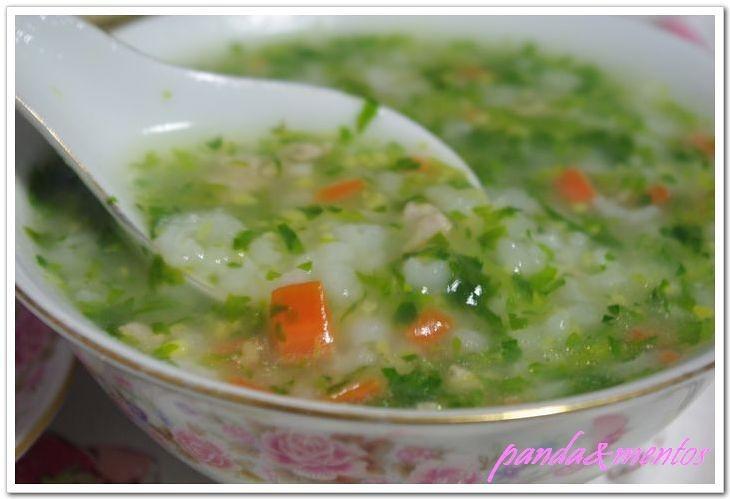 胡萝卜芹菜肉糜粥的做法