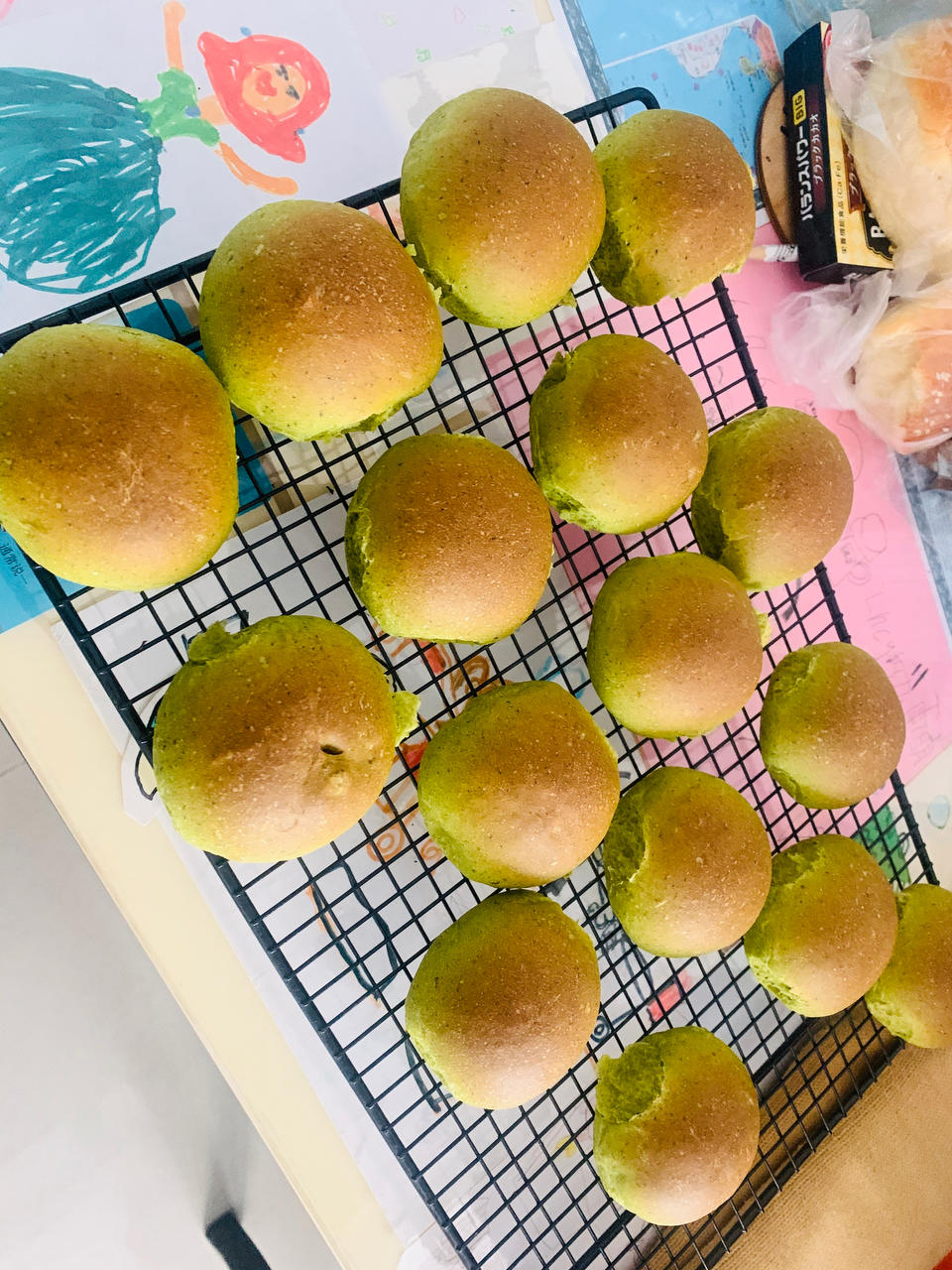 软噗噗的椰香菠菜餐包           （一次发酵、快手美味）