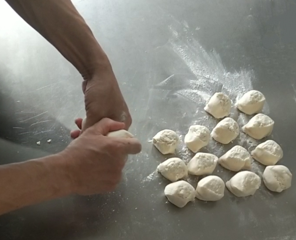 速冻香菇酱肉包子的做法的做法 步骤14