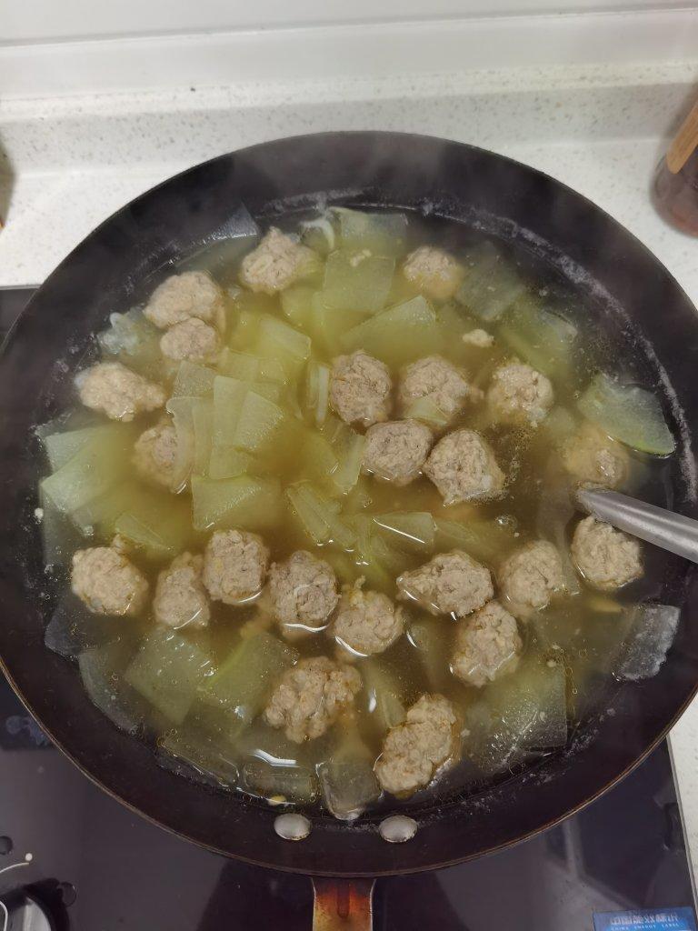 夏天不可错过的家常味--冬瓜丸子汤