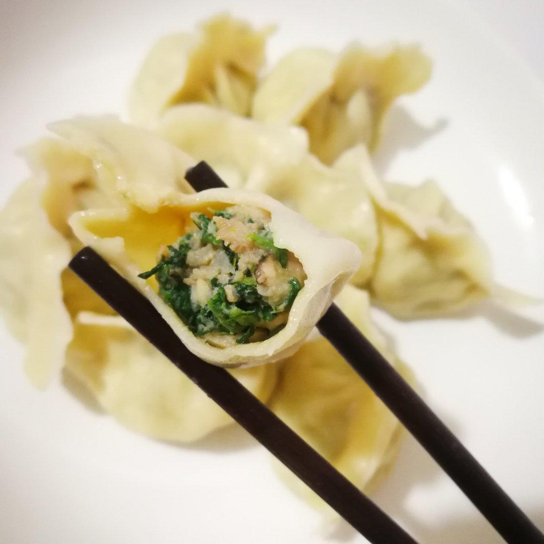 荠菜鲜肉饺子
