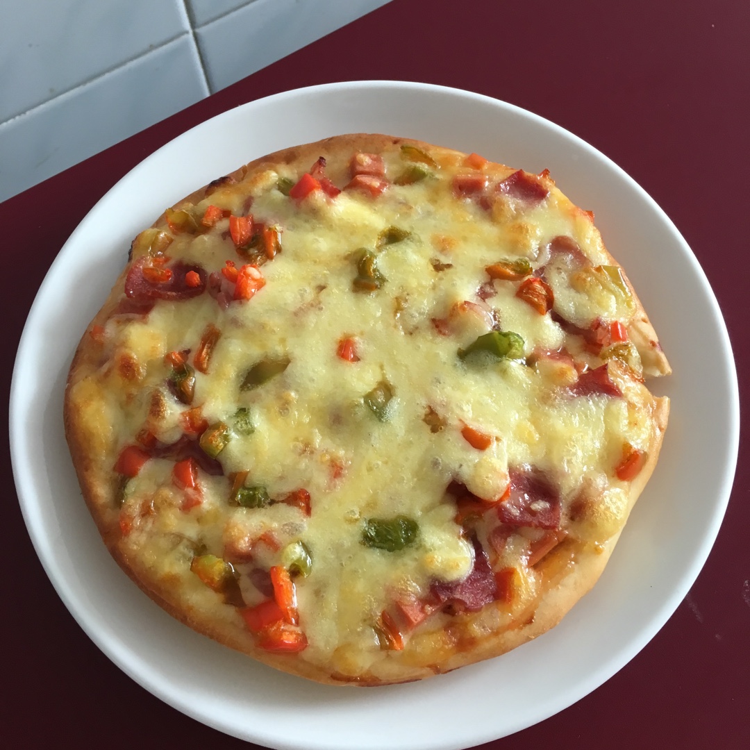 星星小厨做的培根火腿披萨