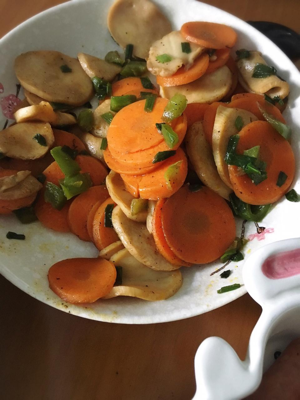 胡萝卜炒杏鲍菇