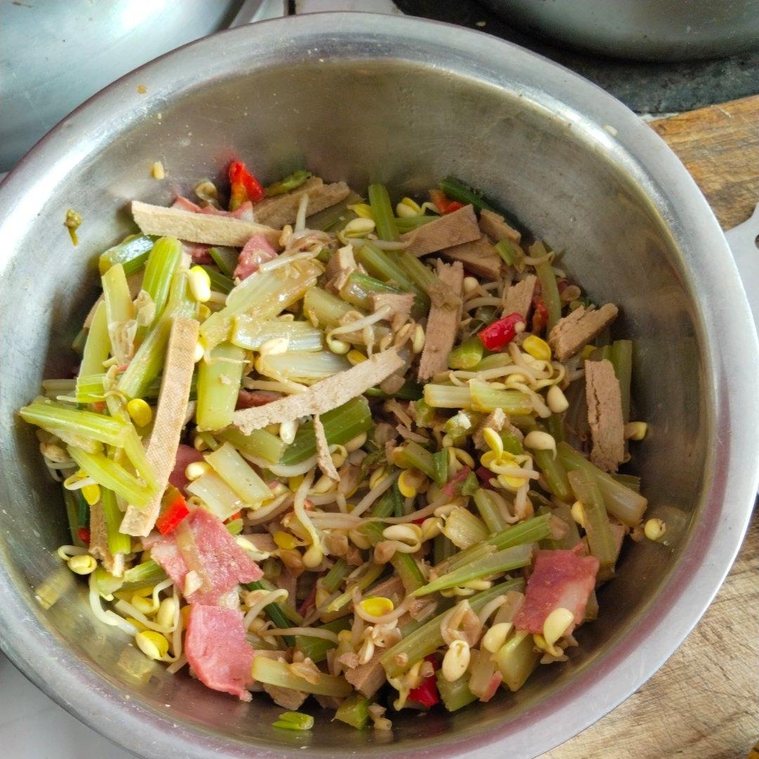 西芹，豆芽炒豆干