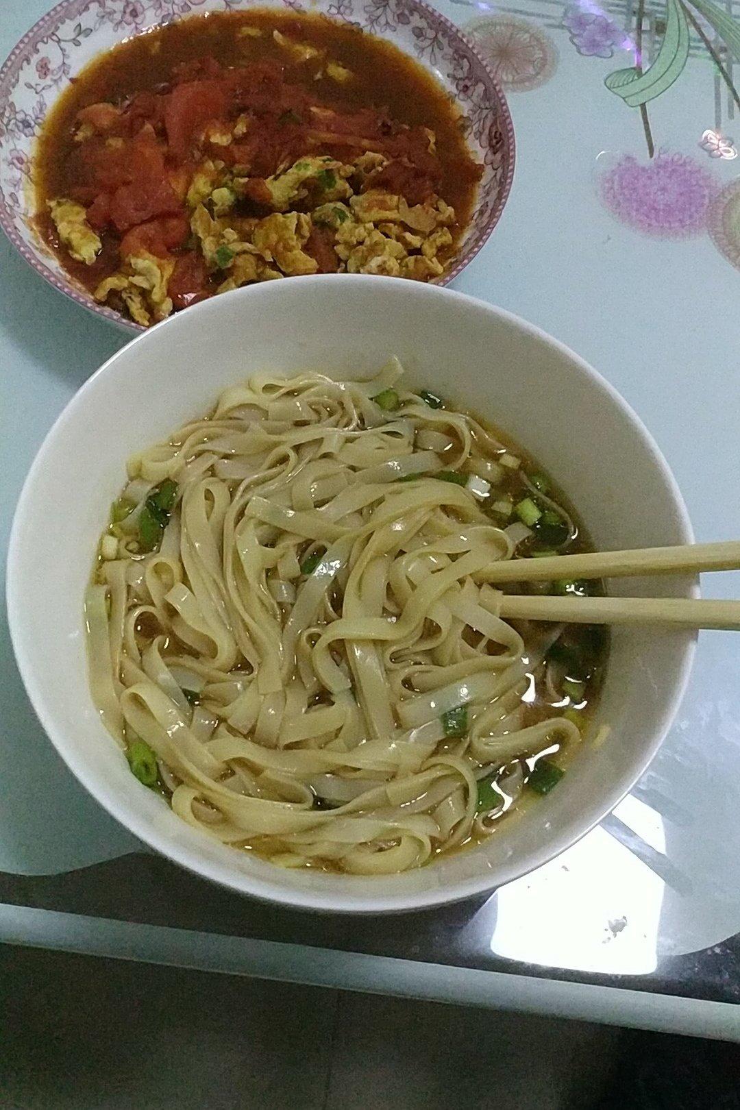 我的一人食：酸汤挂面