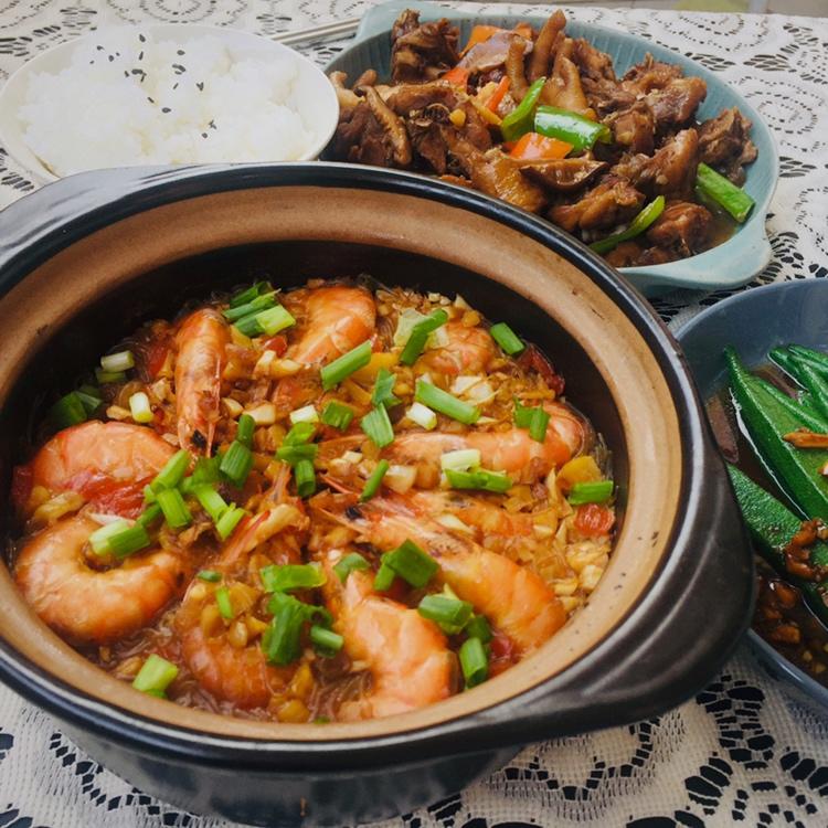 鲜虾粉丝煲