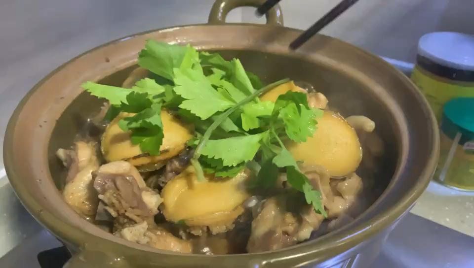 鲍鱼鸡煲